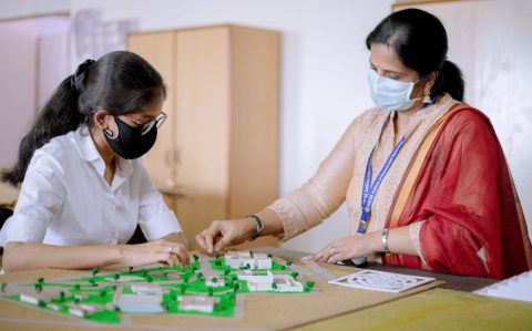 Acad_Arch_StudentsinClass_VOOL6894