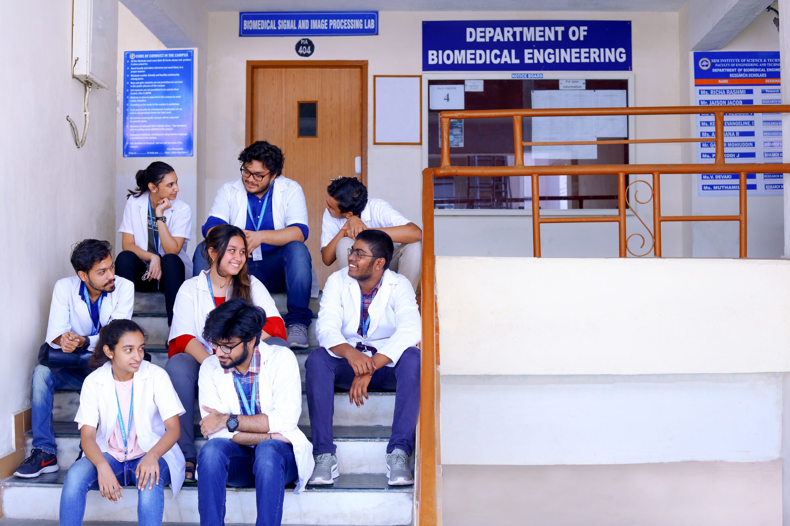 StudentLife_WithoutMask_0C6A7352